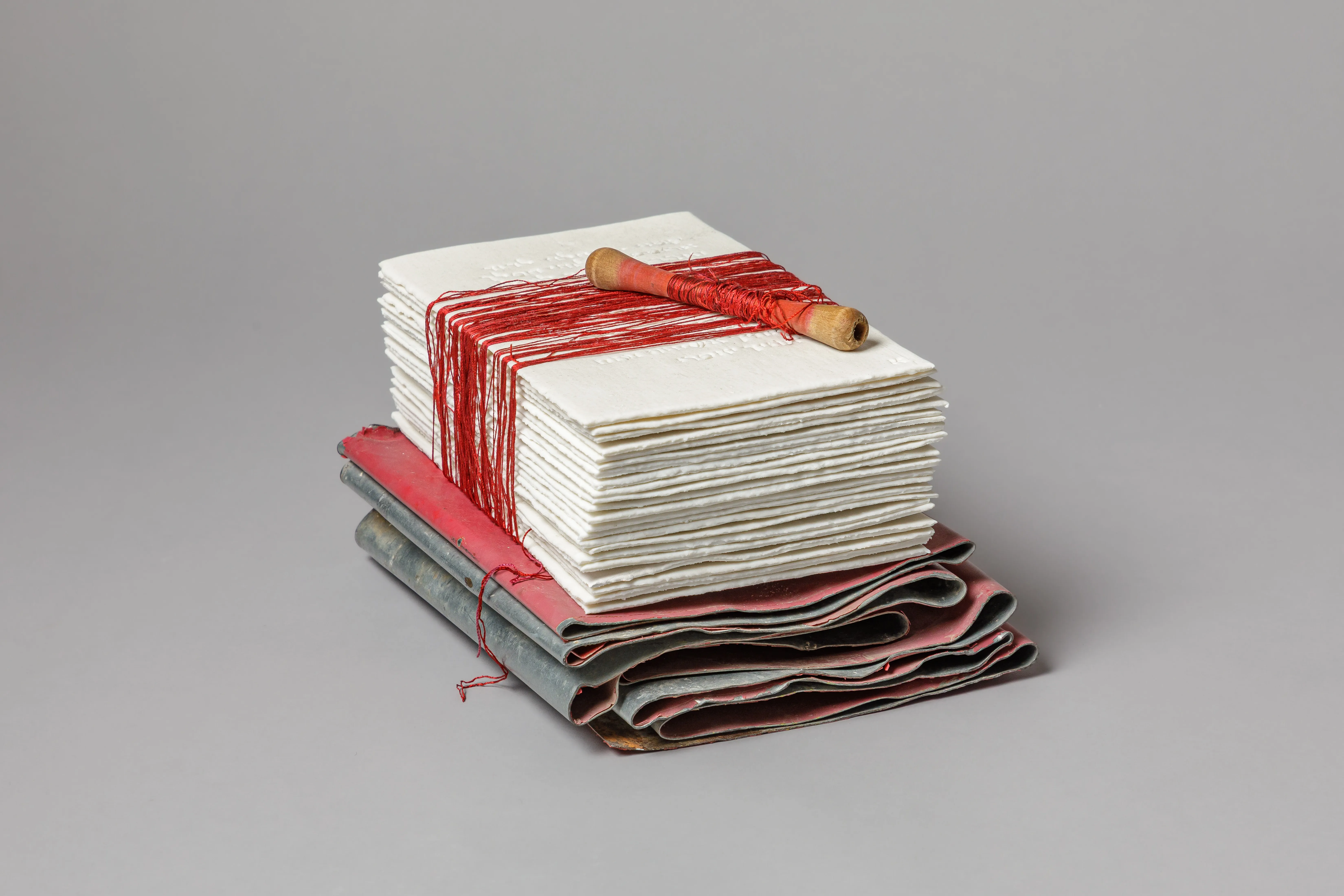 BONDS — œuvre textile d’Elisabeth Raphael (11/17)