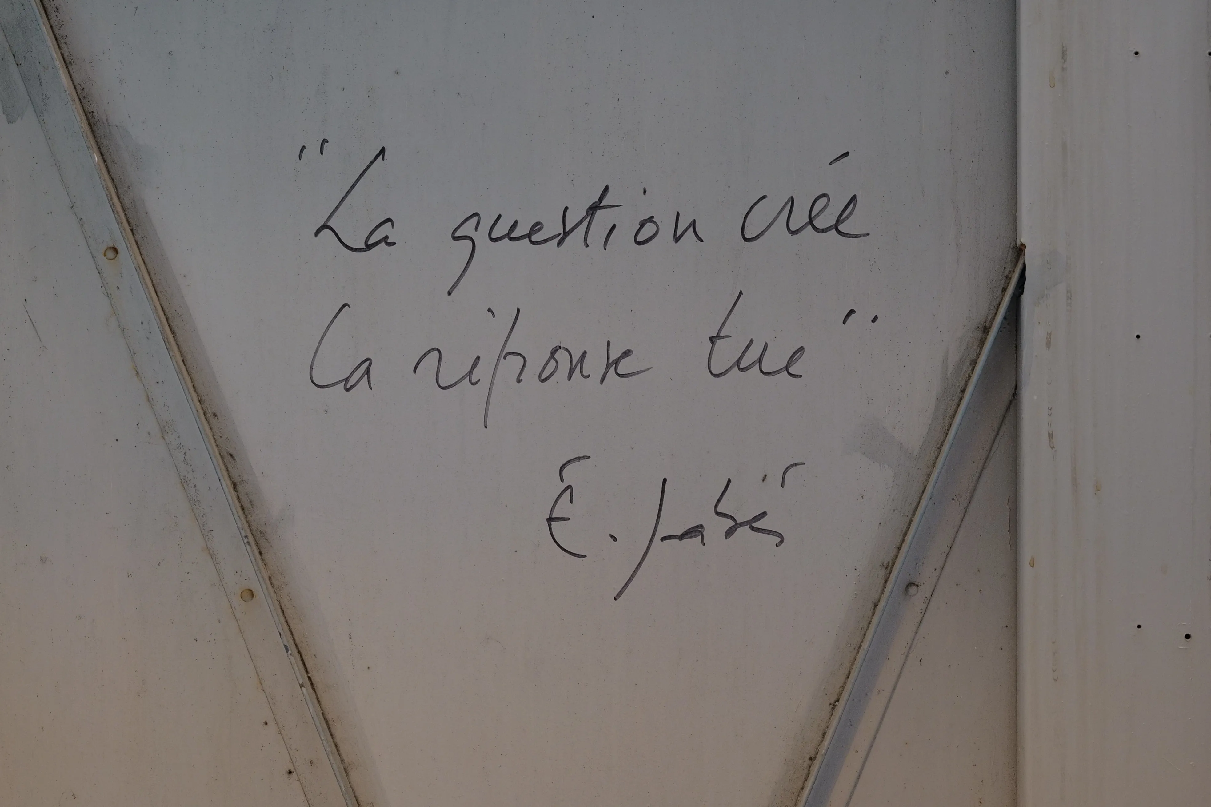 Elisabeth Raphael, her studio and her home, between Paris and Jerusalem (17/33)