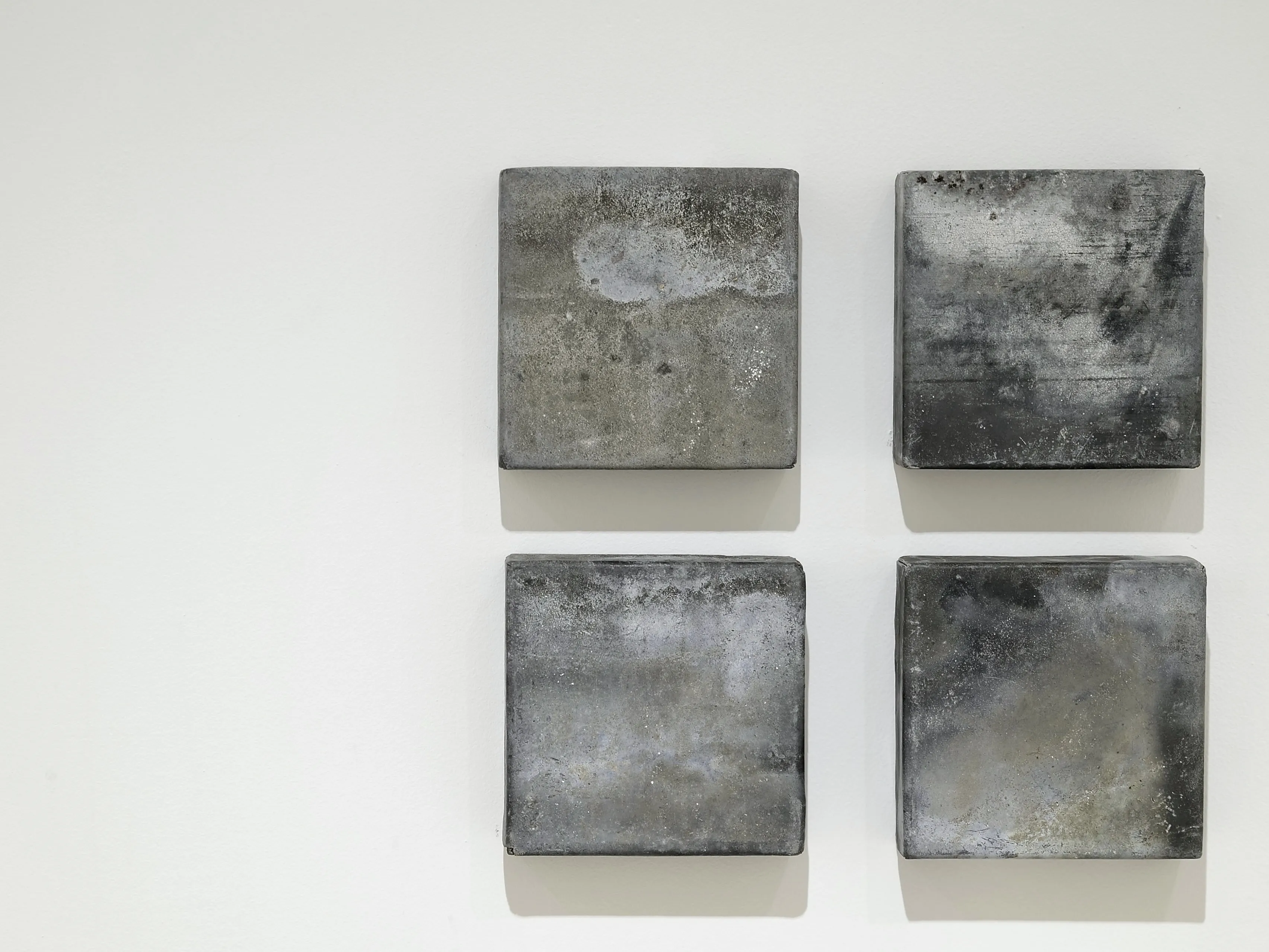 « THE HOSPITALITY OF THE BOOK » — sculpture céramique d’Elisabeth Raphael (22/27)